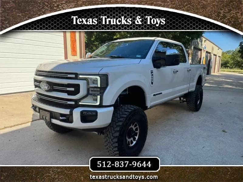 2017 Ford F-250 SD Platinum Crew Cab - Pickup