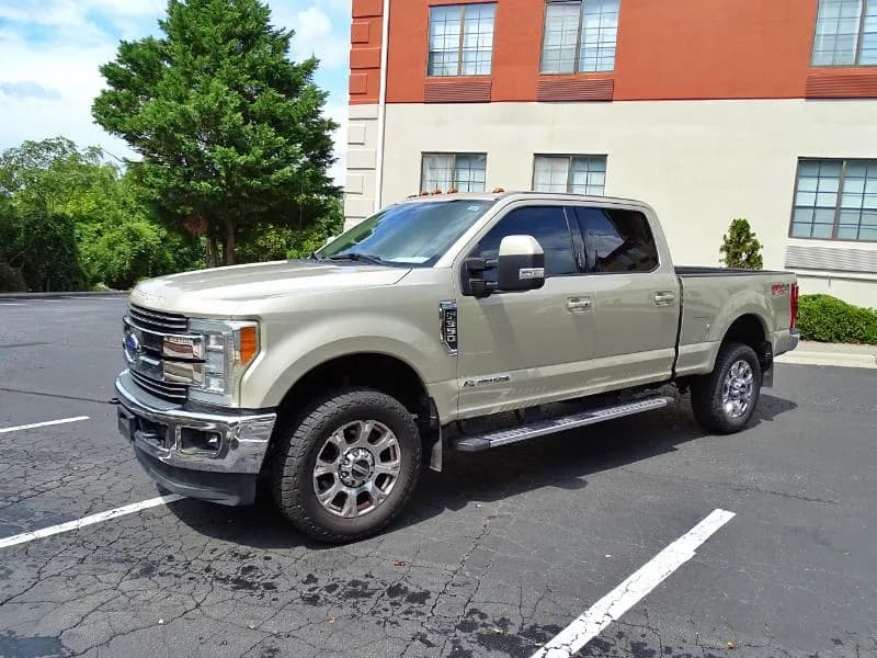 2017 Ford F-350 SD Lariat Crew Cab - Pickup