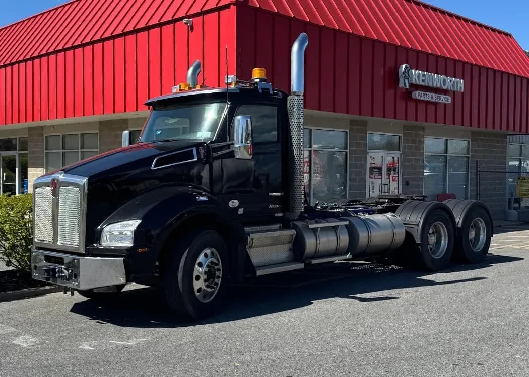 2022 Kenworth T880