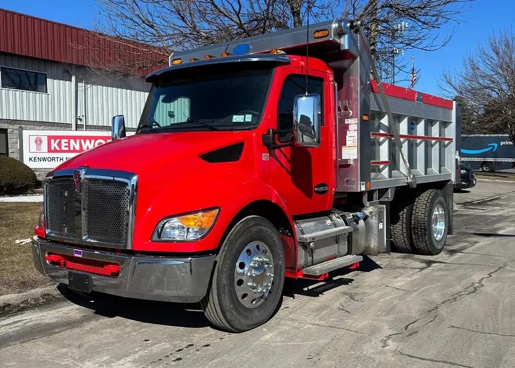 2025 Kenworth T380