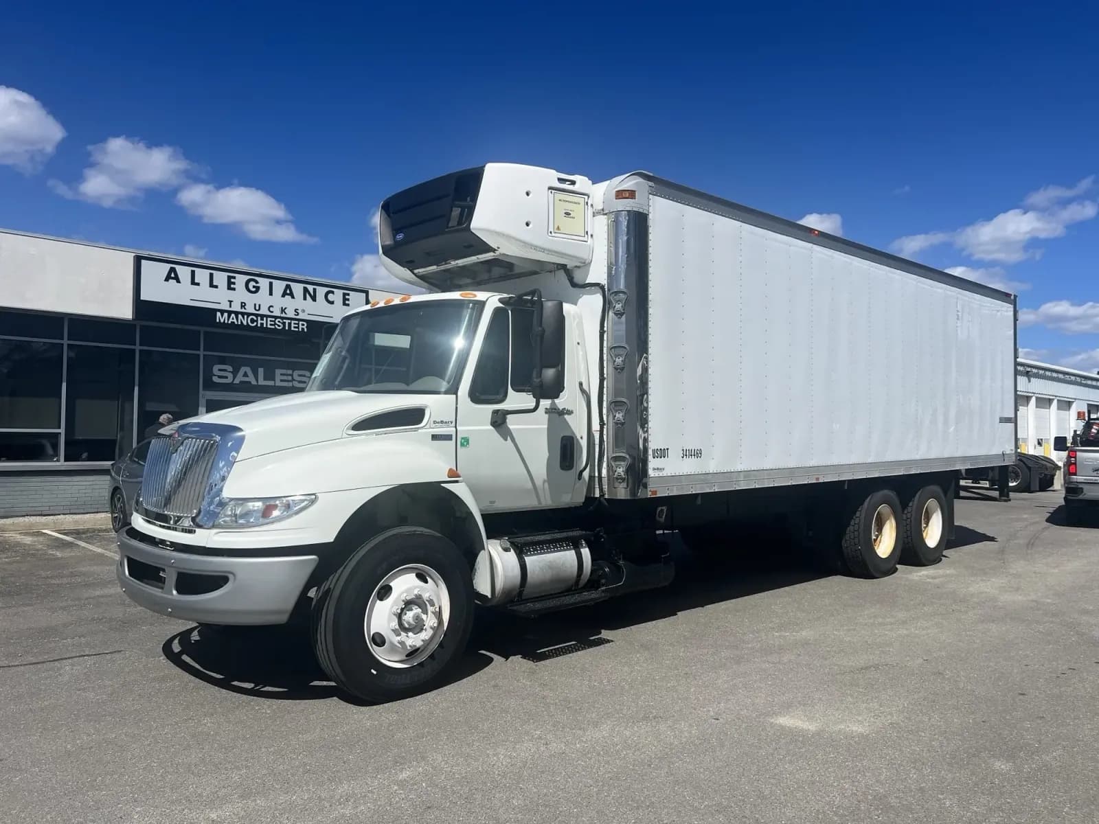2013 International DURASTAR 4400 - Refrigerated