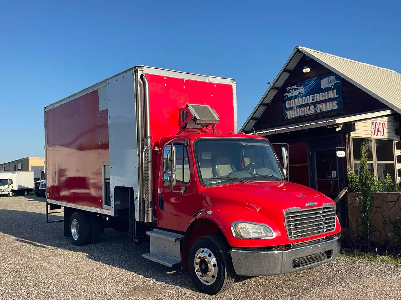 2016 Freightliner M2 106