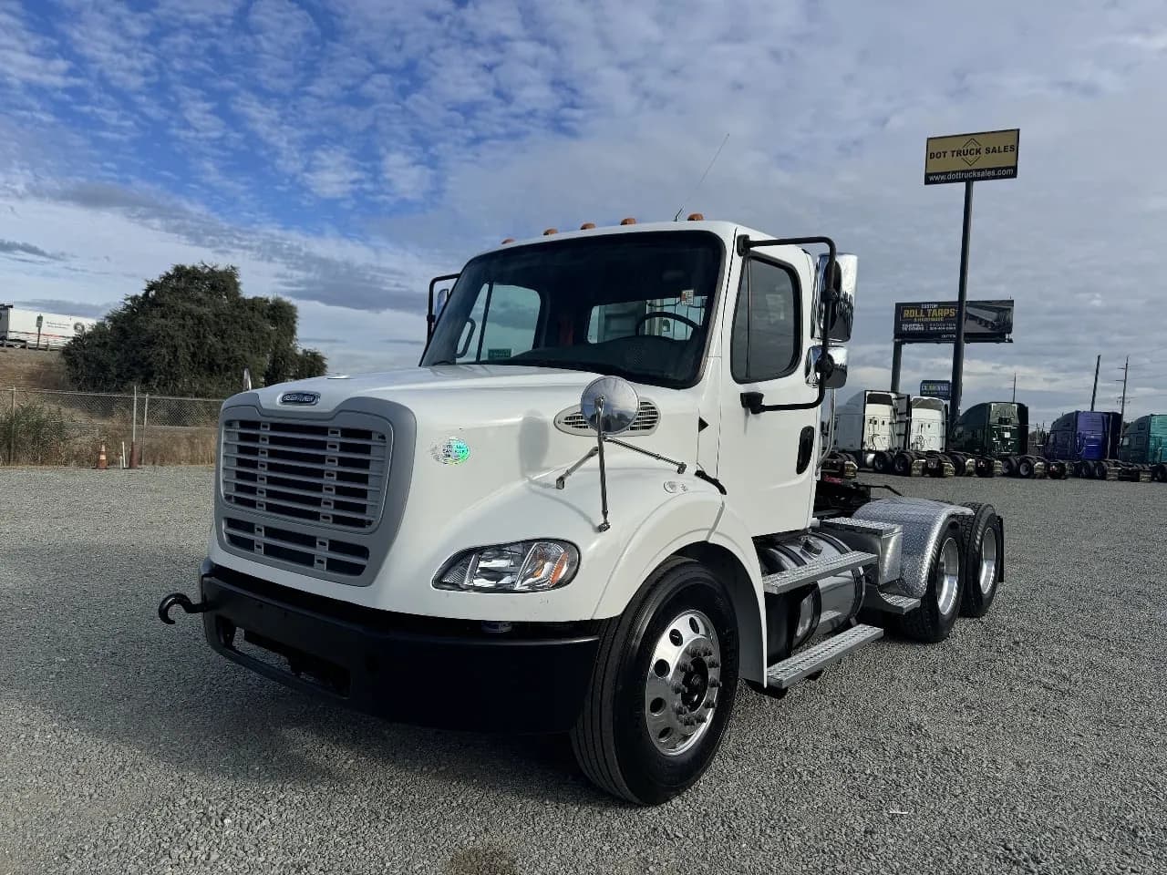 2016 Freightliner M2 112 - Day Cab