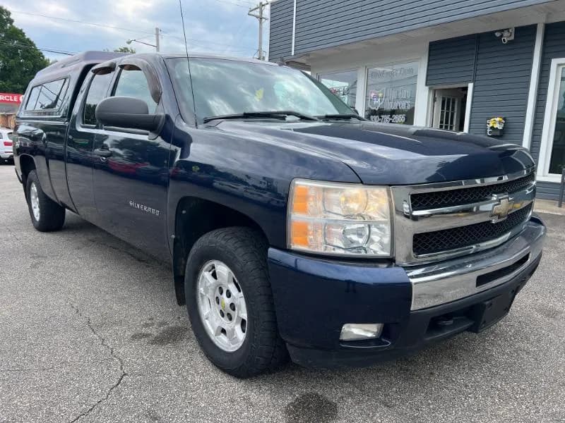 2011 Chevrolet Silverado 1500 LT Ext Cab Long - Pickup