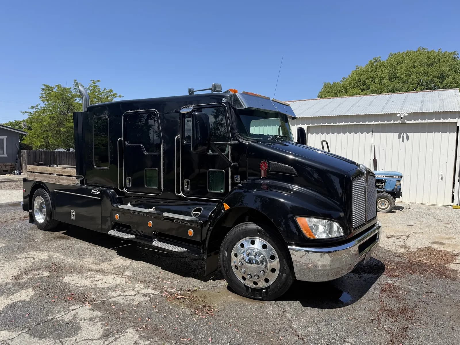 2016 Kenworth T270 Schwalbe Stretch - Flatbed