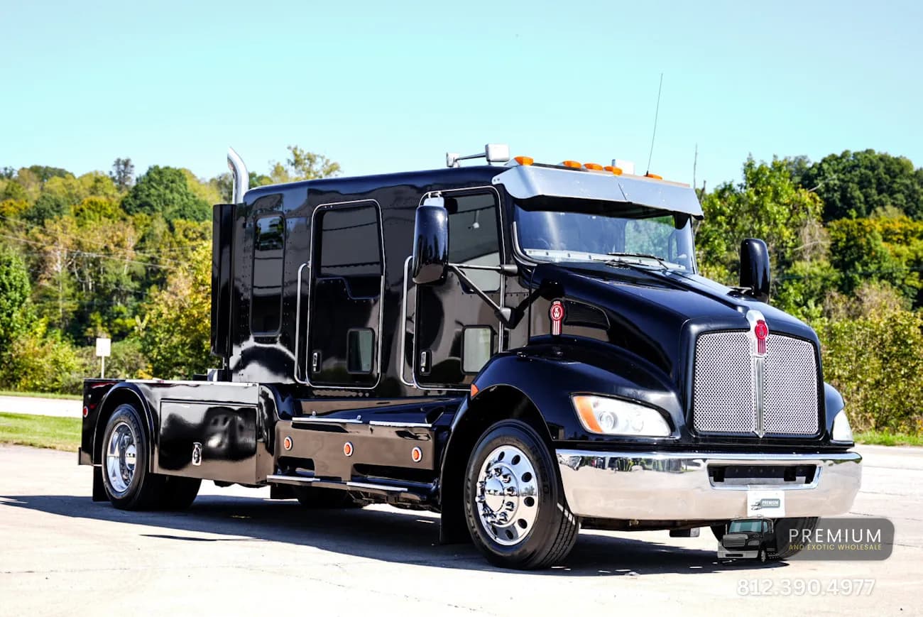 2016 Kenworth T270 Schwalbe Stretch - Flatbed
