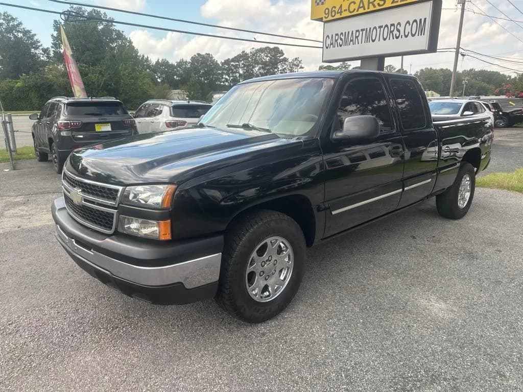 2006 Chevrolet Silverado 1500 LS Ext Cab - Pickup