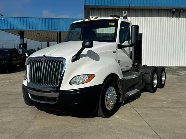 2021 International LT625 - W0003 - Day Cab