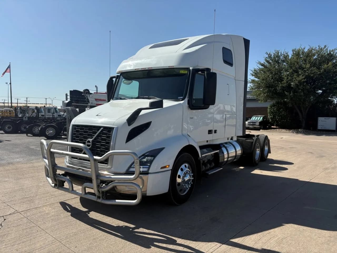 2024 Volvo VNR64T660 - B3827 - Sleeper