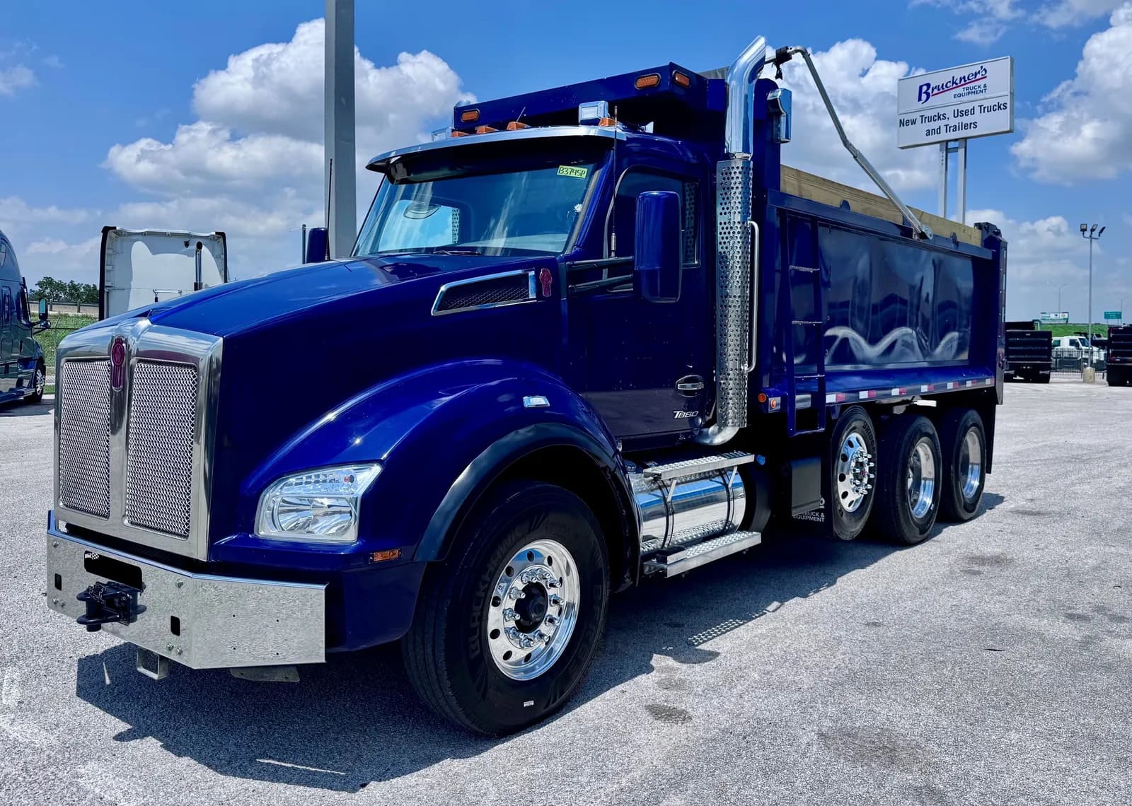 2023 Kenworth T880 -
