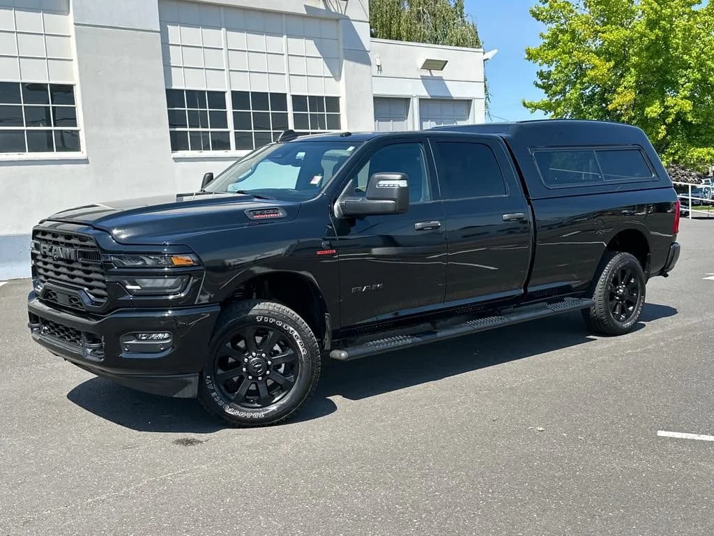 2025 Ram 3500 BIG Horn - Pickup