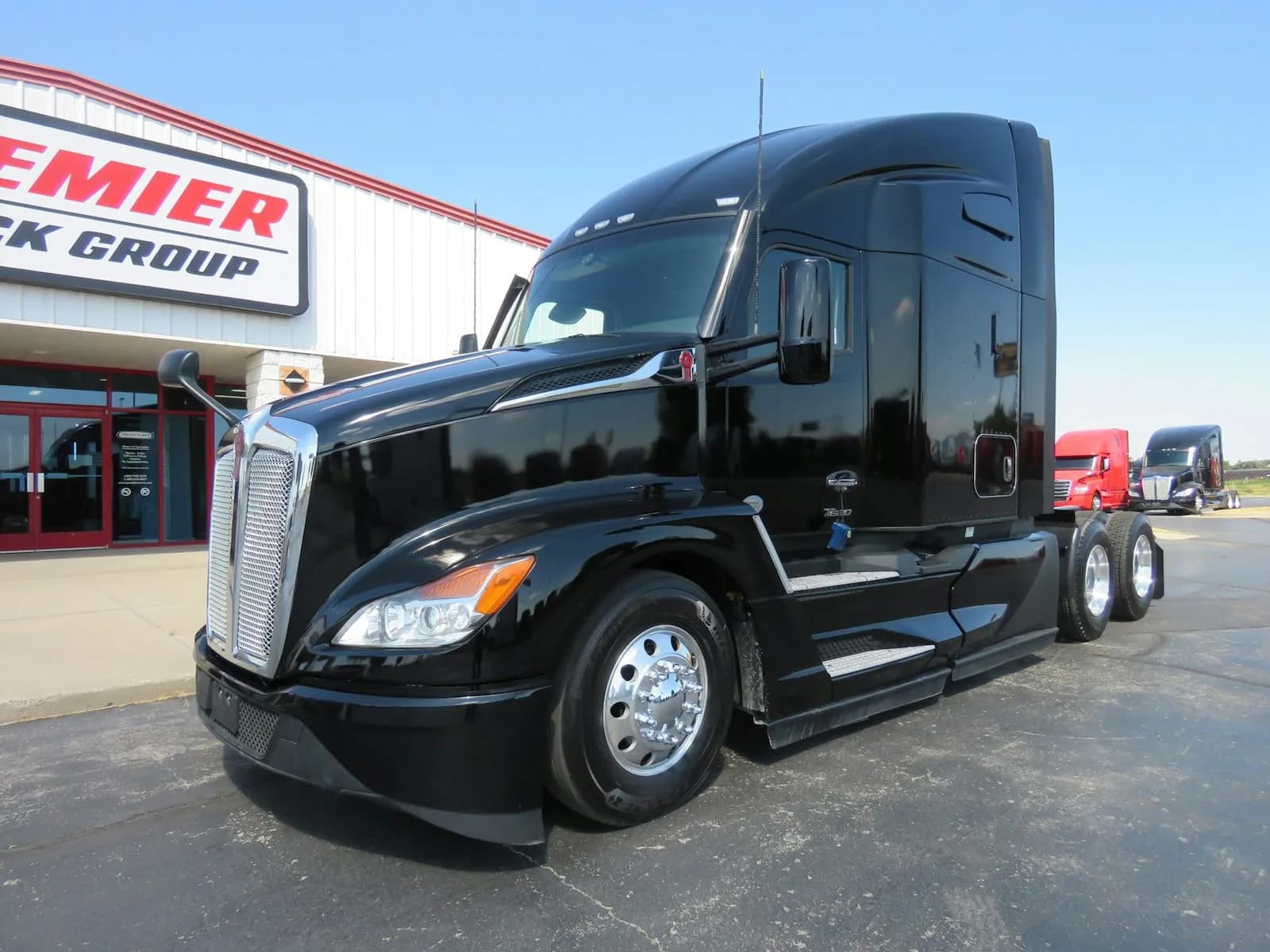 2023 Kenworth T680