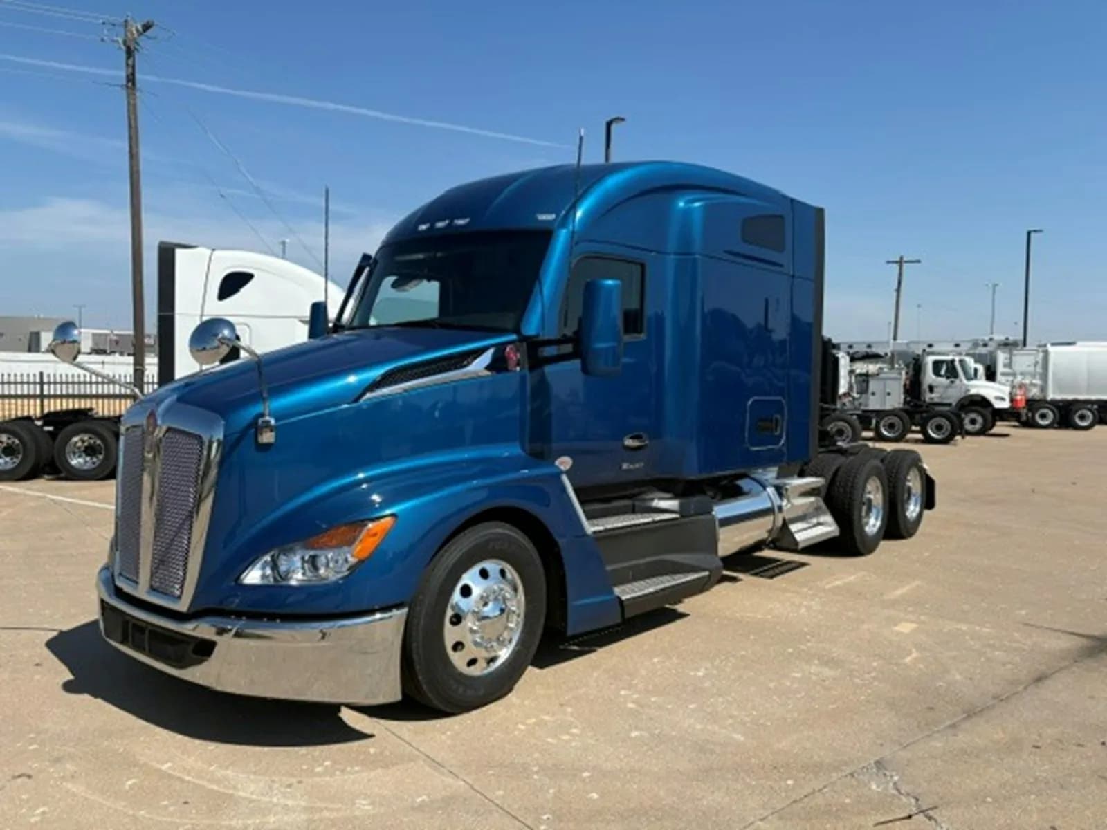 2023 Kenworth T680