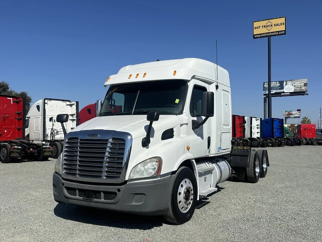 2013 Freightliner Cascadia - Sleeper