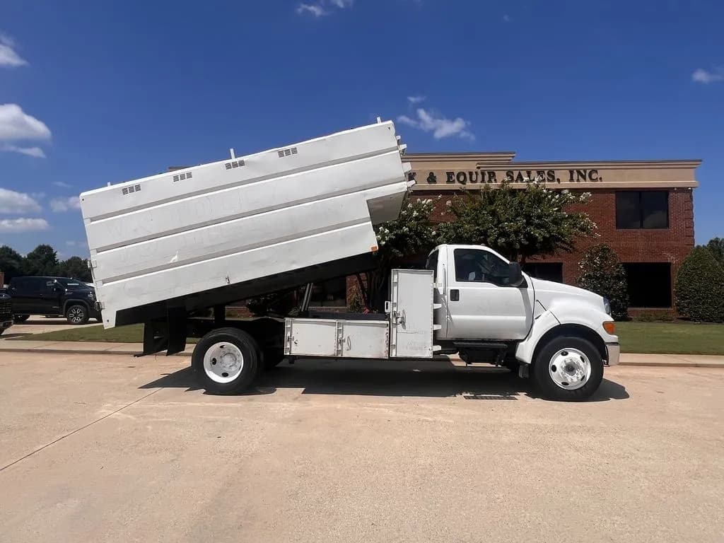 2012 Ford F650 - Chipper Trailers / Chipper Trucks