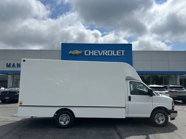 2026 Chevrolet Express 3500 - Box