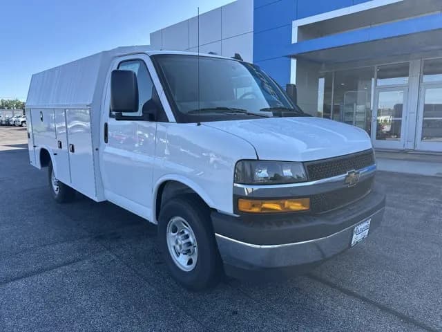 2026 Chevrolet Express 3500 - Box