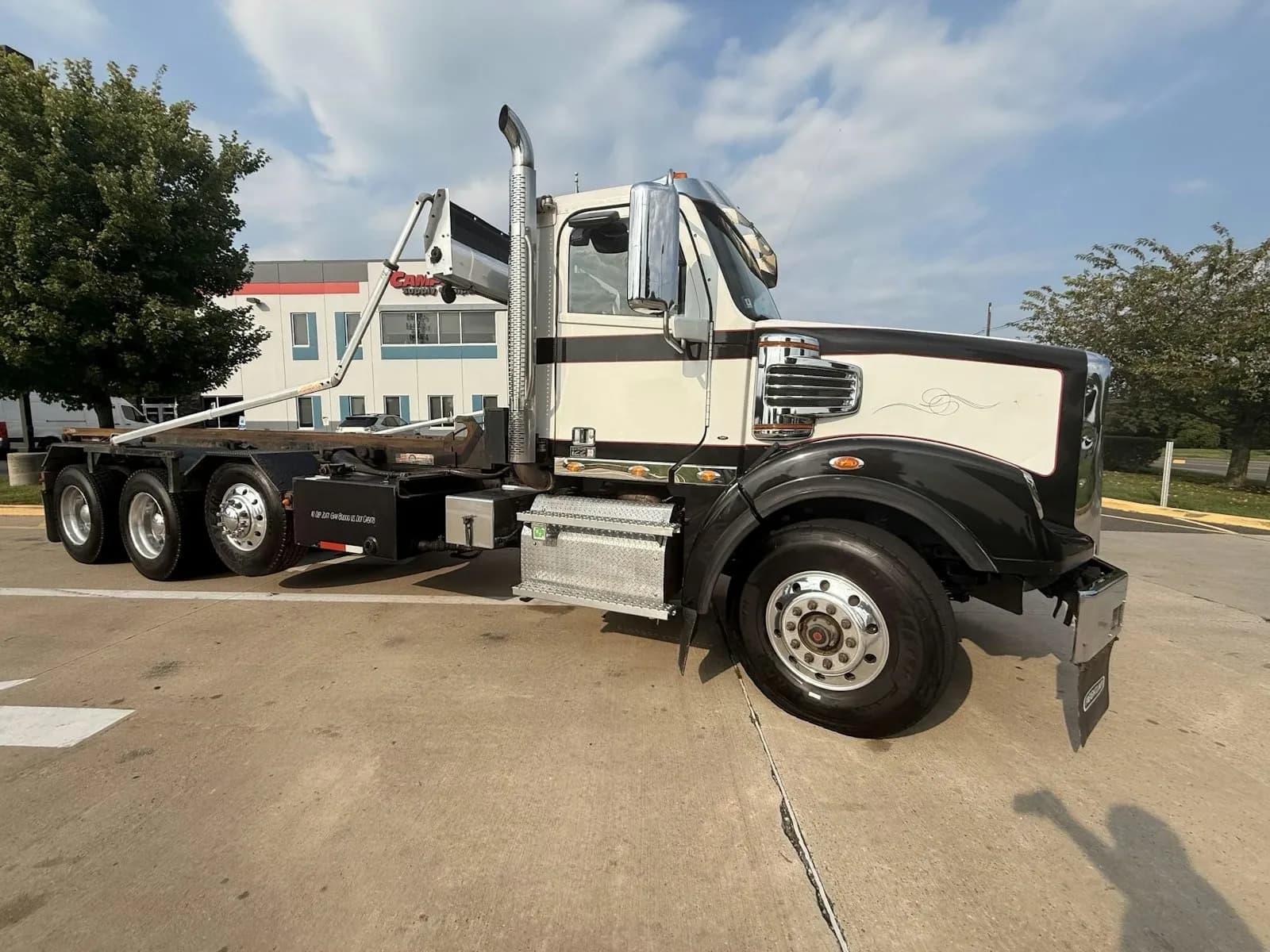 2020 Freightliner Coronado