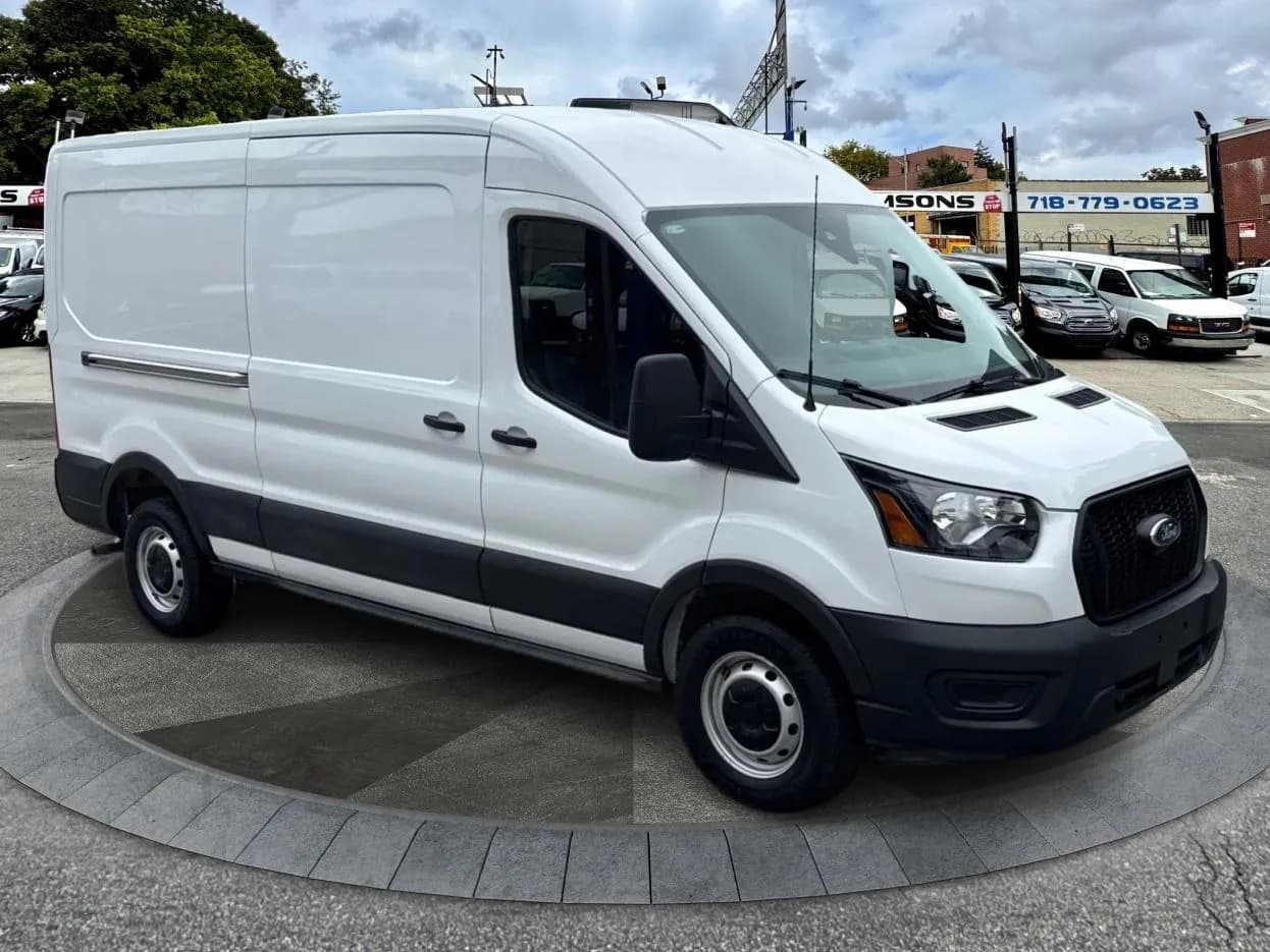 2025 Ford Transit Cargo Van T-250 148" Med Rf 9070