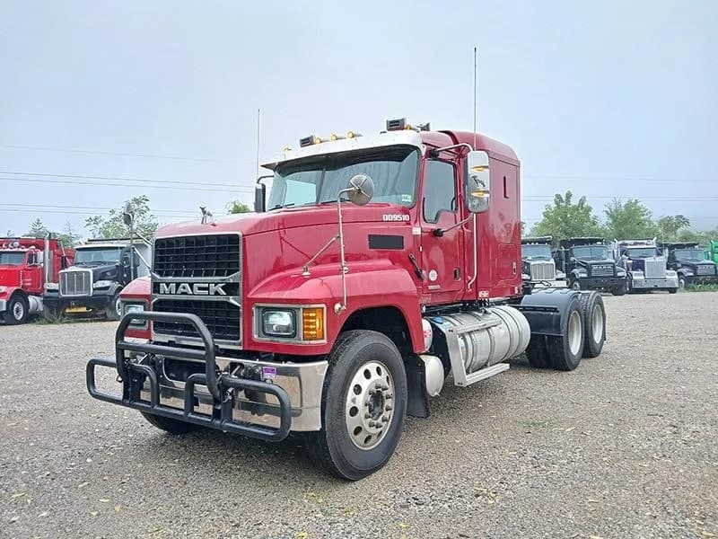 2021 Mack PI64T