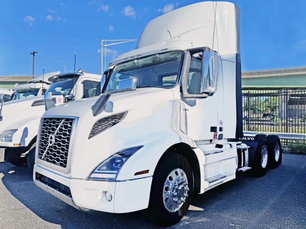 2019 Volvo VNR64T