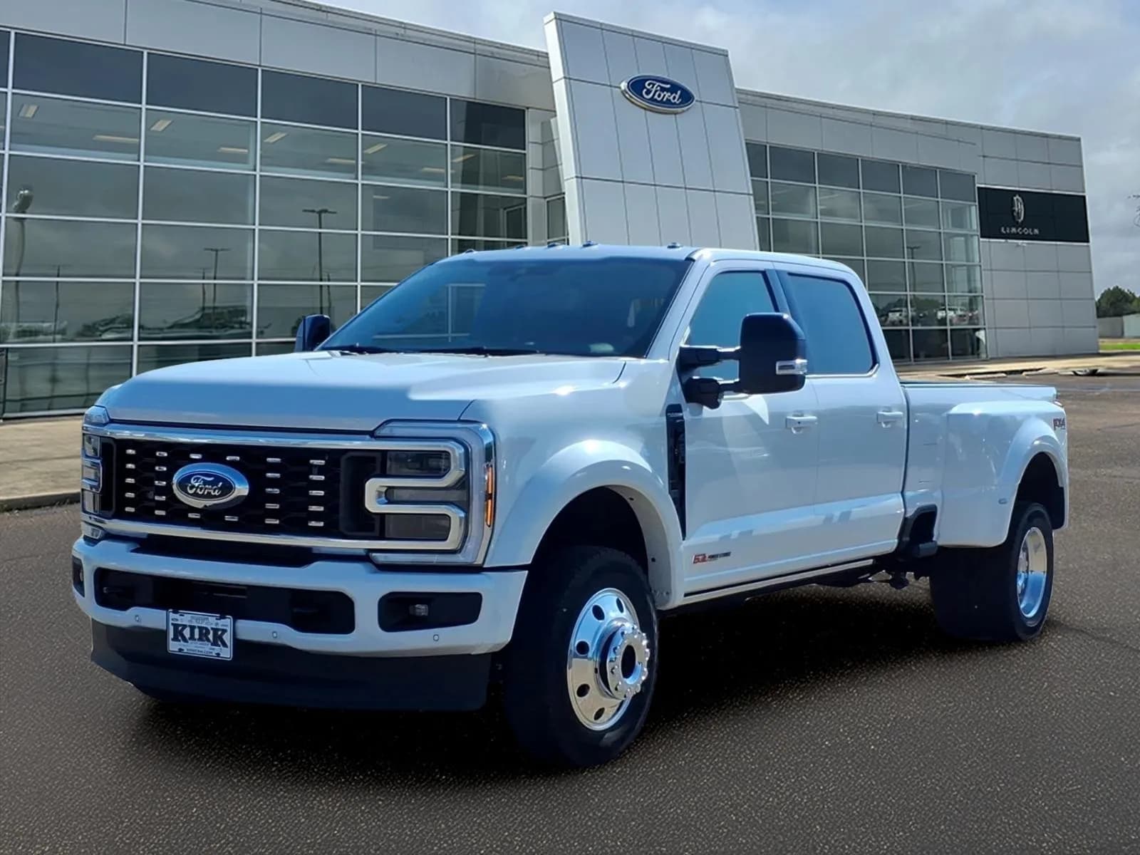 2026 Ford F-450 Super Duty Platinum - Pickup