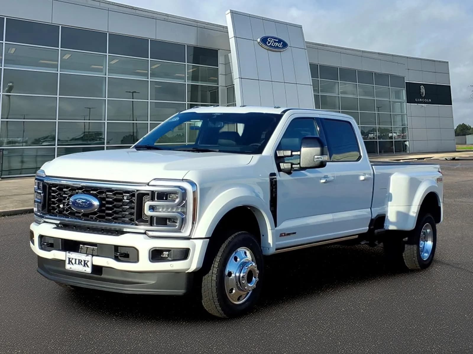 2026 Ford F-450 Super Duty Platinum - Pickup