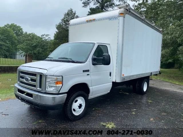 2013 Ford E-350
