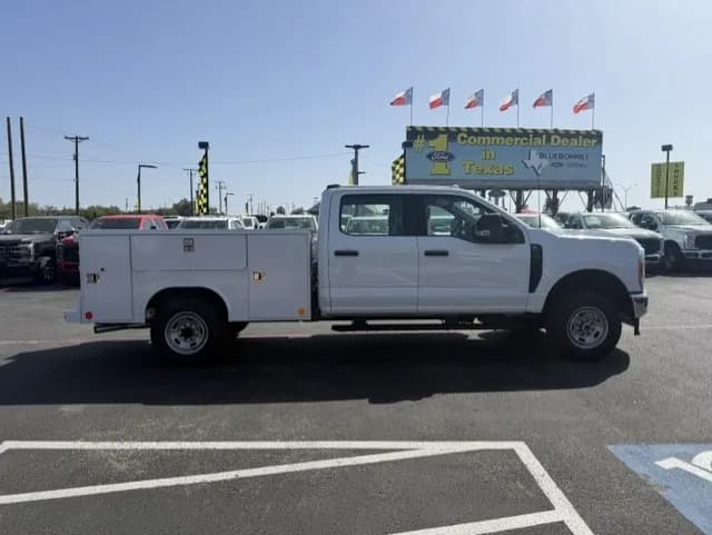 2027 Ford F-250 Crew Cab - Service