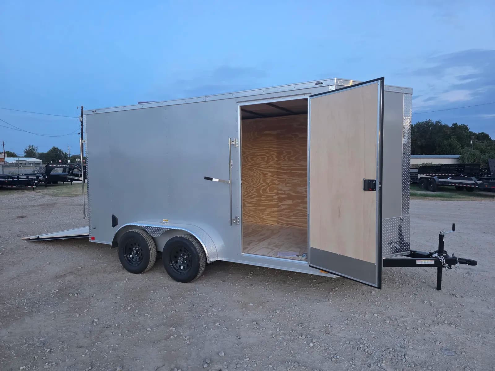 2026 Stallion 7 X 14 ECT – Tandem Axle V-Nose 84in Inside Height Floor D-Rings (4) Brakes Side Door Rear Ramp Door