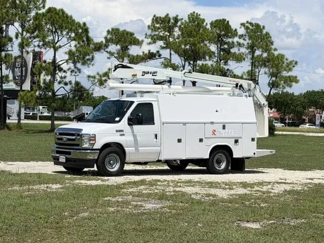 2026 Ford E-350 Cutaway
