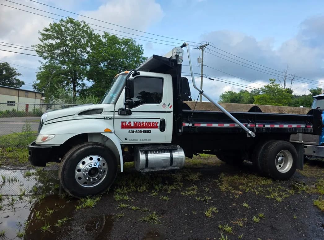 2020 International MV607 SBA - Dump