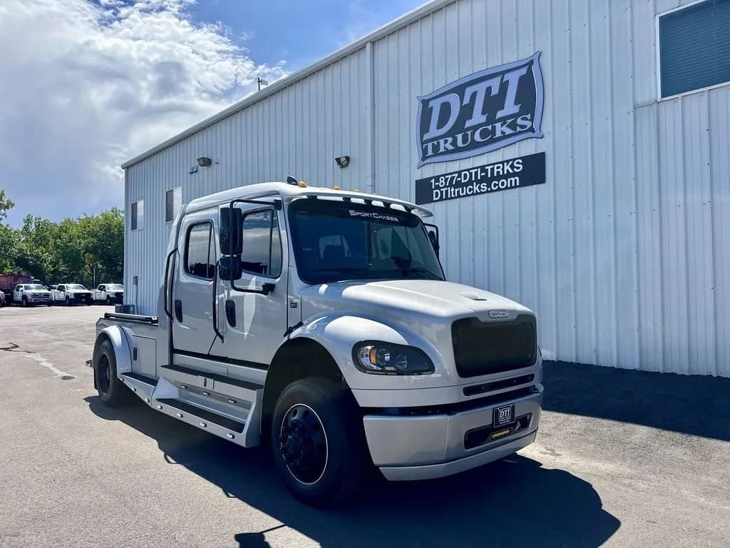 2026 Freightliner SportChassis LH5 Cummins L9 Locking Rear Differential