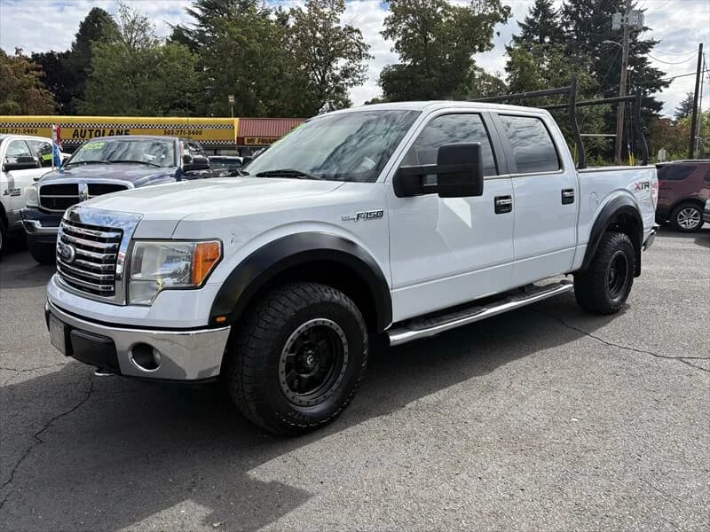 2012 Ford F-150 XLT - Pickup