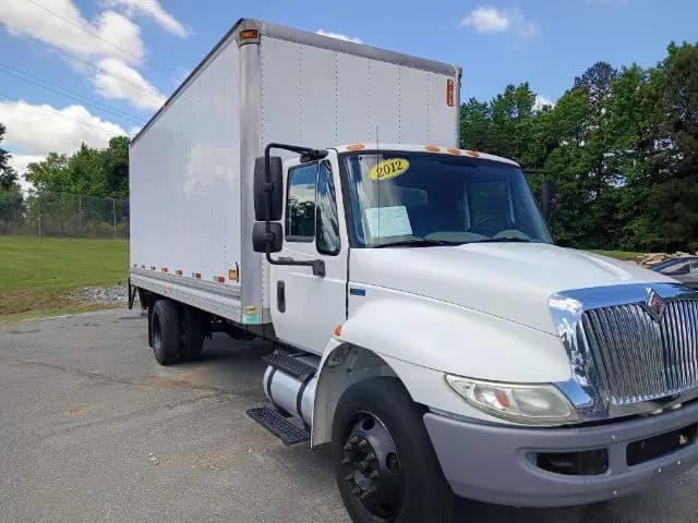 2012 International 4300 6.4 - Box