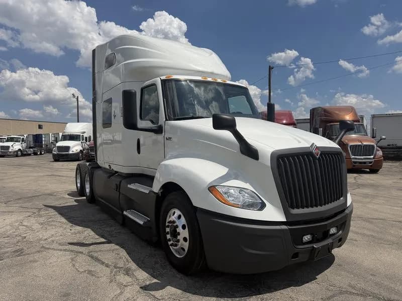 2022 International LT625 - Service