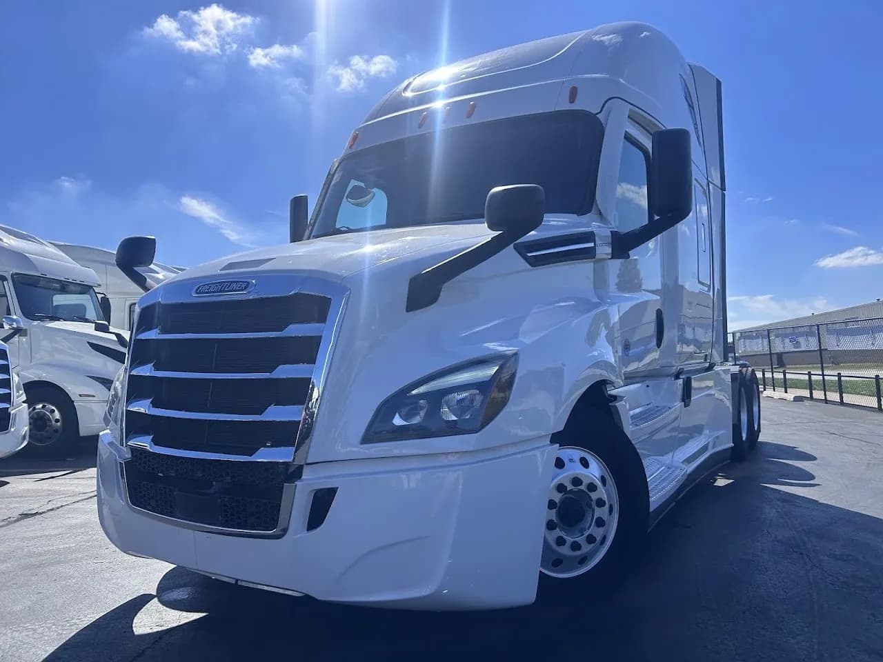 2021 Freightliner Cascadia - Sleeper