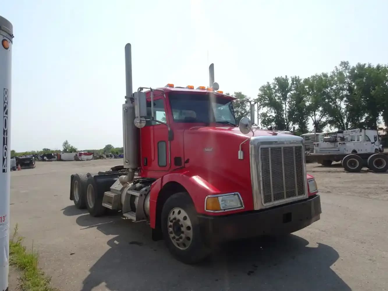 2005 PETERBILT 385