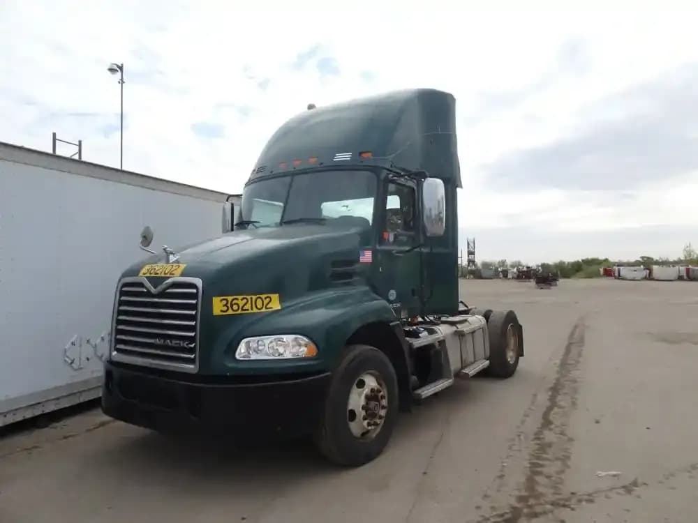 2017 MACK CXU (Pinnacle)