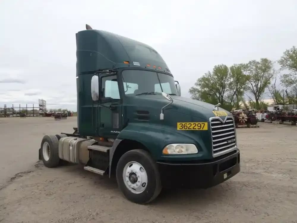2017 MACK CXU (Pinnacle)