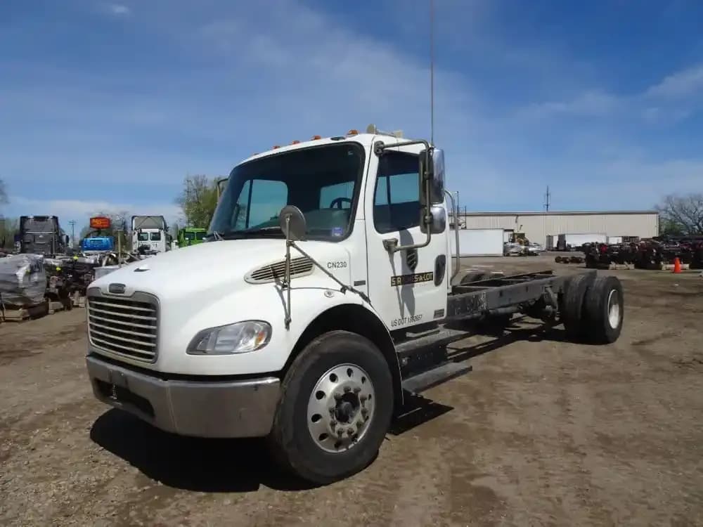 2007 FREIGHTLINER M2
