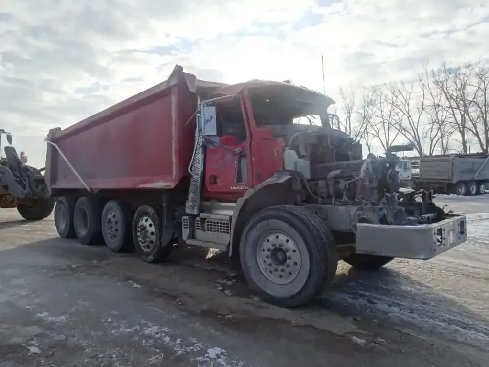 2018 MACK GU (Granite)