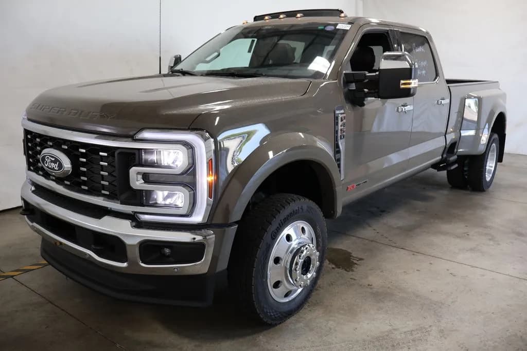 2027 Ford F-450 Crew Cab