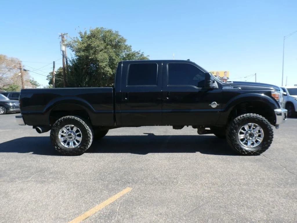 2015 Ford F-250 SD XL Crew Cab - Pickup