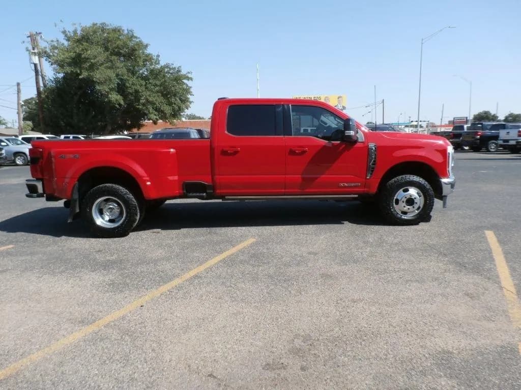 2024 Ford F-350 SD Lariat Crew Cab Long Bed