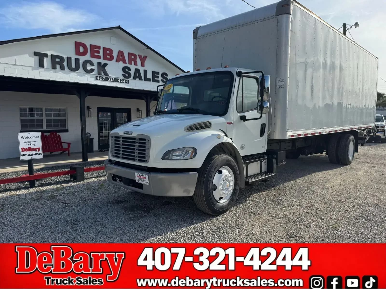 2019 Freightliner M2 106 - Box