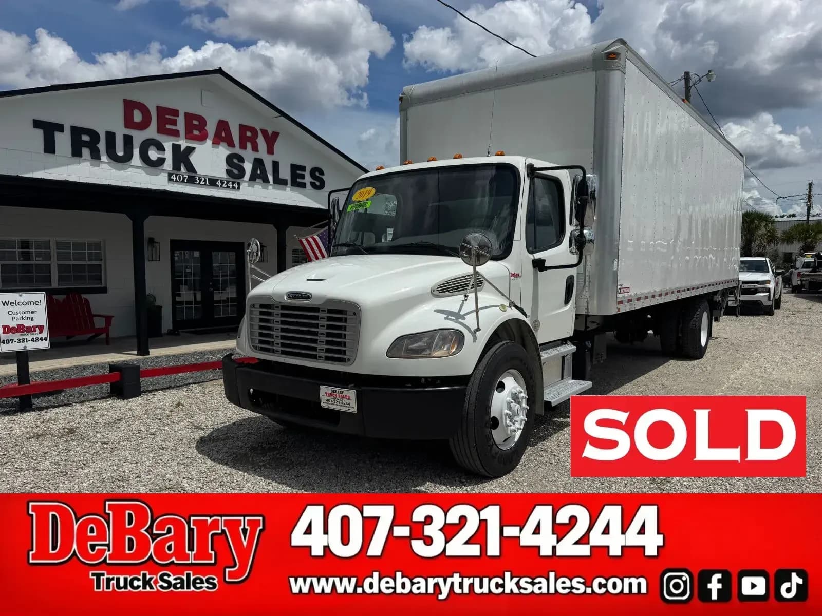 2019 Freightliner M2 106 - Box