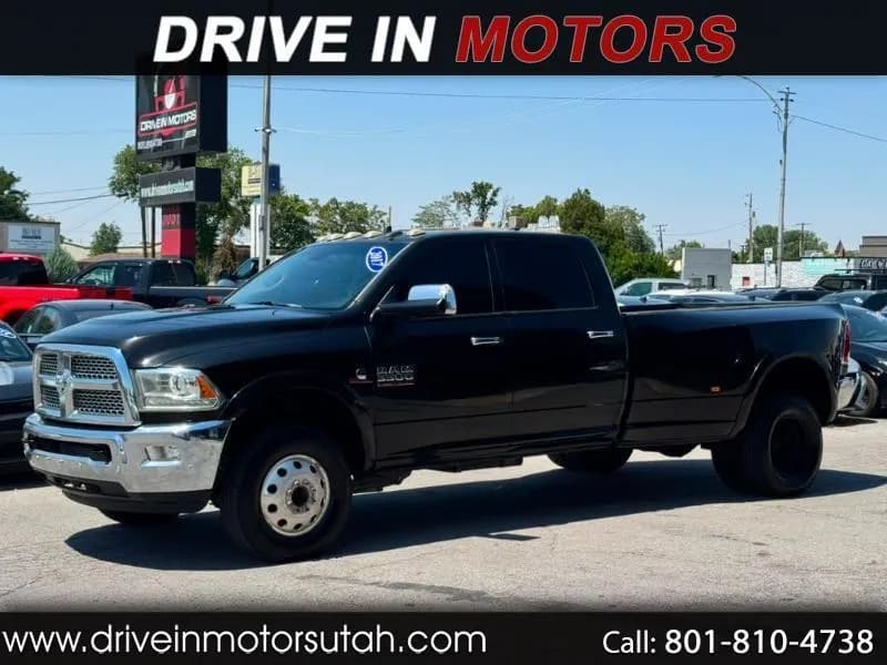 2017 Ram 3500 Laramie Crew Cab LWB - Pickup