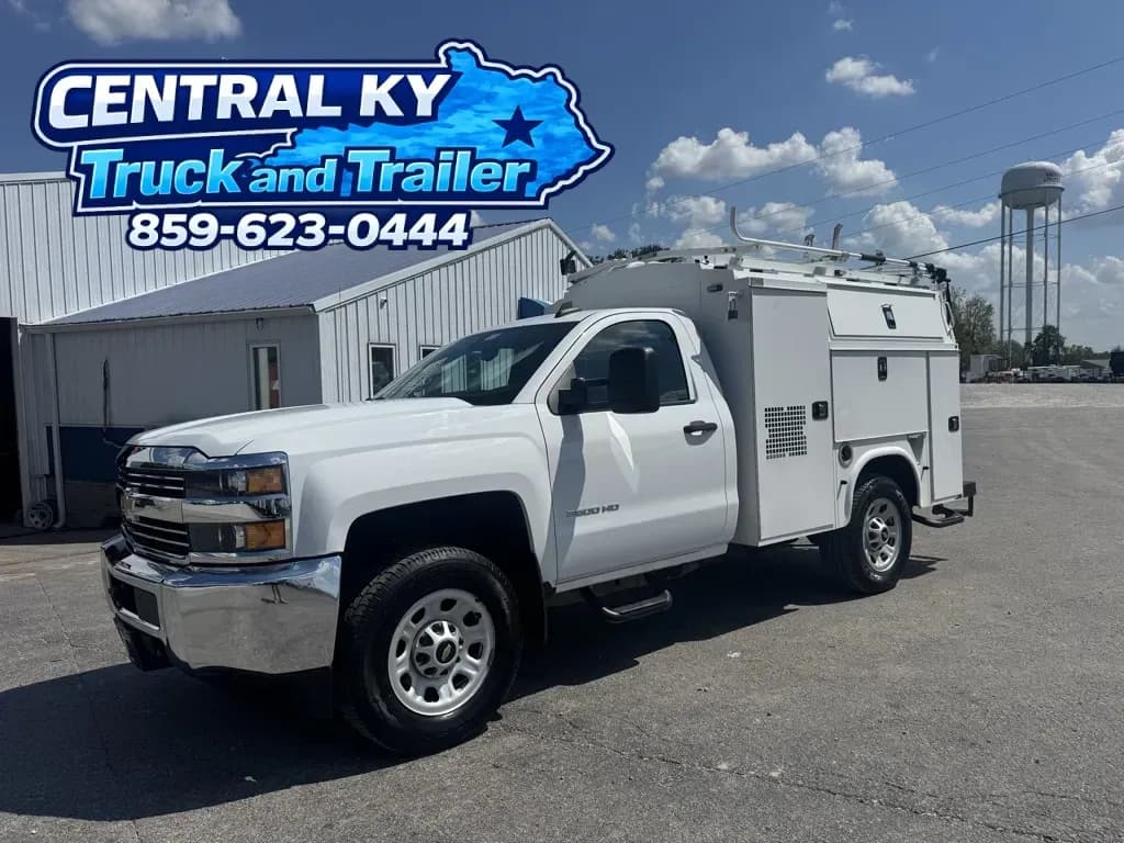 2017 Chevrolet Silverado 3500HD - Service