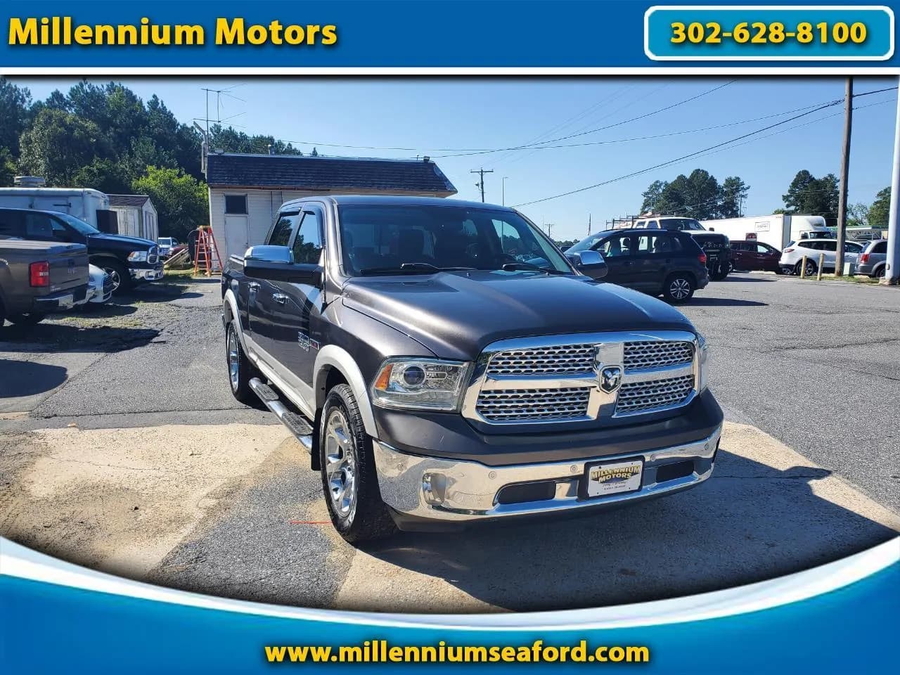 2015 Ram 1500 Laramie Crew Cab LWB - Pickup